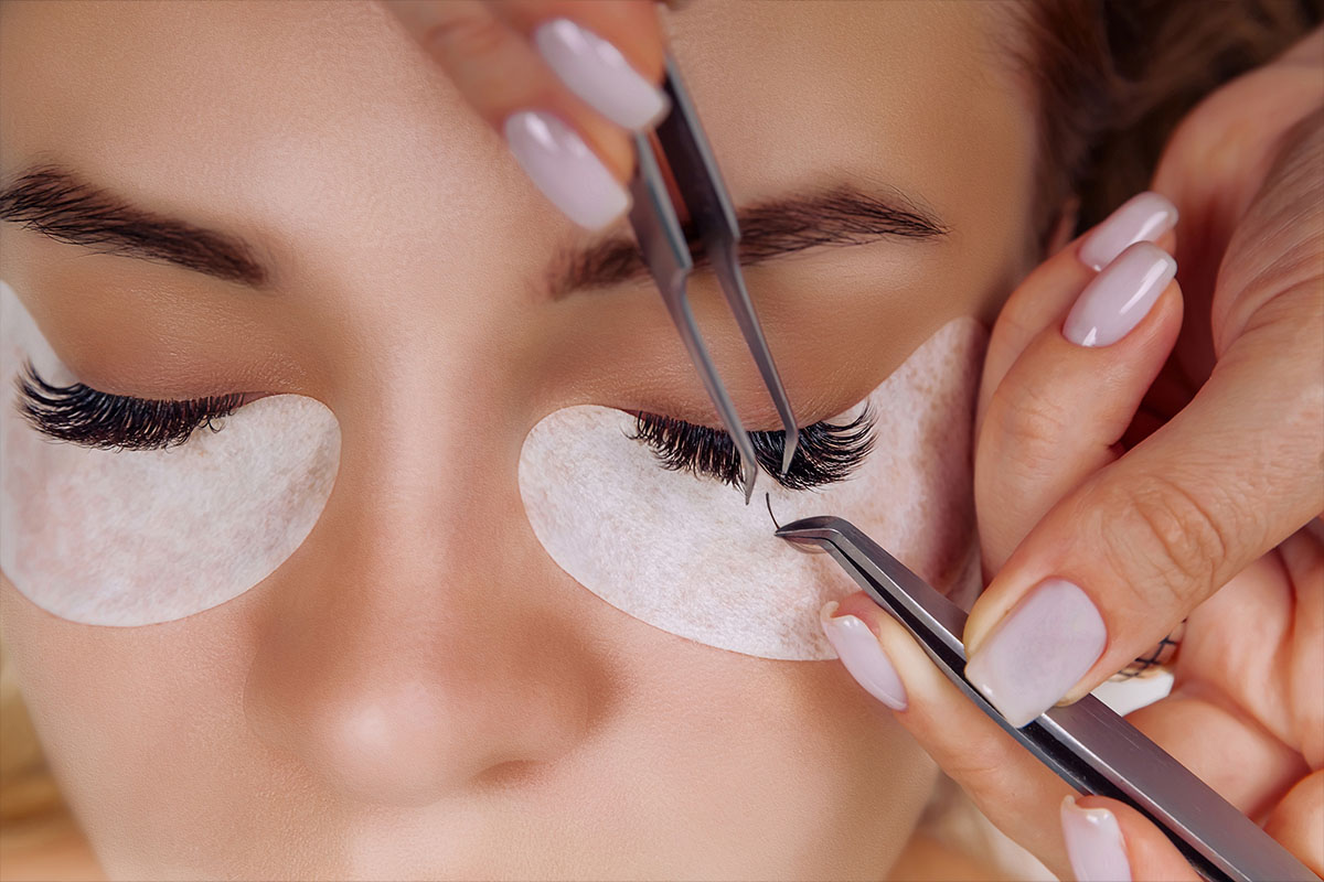 Certificate in Eyelash Extension